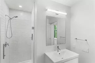 31 Parade St, Providence, RI 02909 - Photo 4