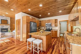 900 S Rd, East Greenwich, RI 02818 - Photo 16