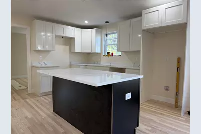 352 Willard Avenue, Providence, RI 02905 - Photo 4