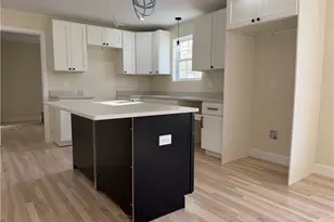 352 Willard Ave, Providence, RI 02905 - Photo 8