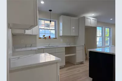 352 Willard Avenue, Providence, RI 02905 - Photo 2