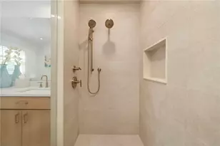 76 Warren Ave, Middletown, RI 02842 - Photo 18