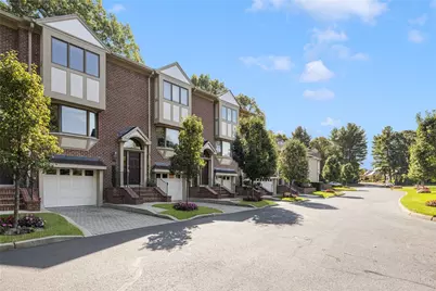 203 Dean Ridge Court, Cranston, RI 02920 - Photo 4