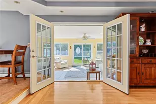 55 Frances Dr, Cranston, RI 02920 - Photo 12