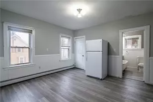 65 Darlingdale Ave, Pawtucket, RI 02961 - Photo 16
