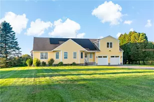 487 Union St, Portsmouth, RI 02871 - Photo 1