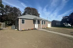 112 Durfee Rd, Tiverton, RI 02878 - Photo 4