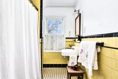 33 Samoset Avenue, Barrington, RI 02806 - Photo 28