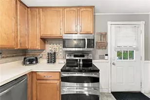 458 Field Hill Rd, Scituate, RI 02815 - Photo 4