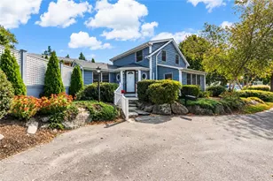 77 Cliff Dr, Bristol, RI 02809 - Photo 42