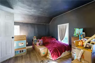 17 E Greenwich Ave, West Warwick, RI 02893 - Photo 10