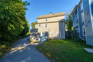 17 E Greenwich Ave, West Warwick, RI 02893 - Photo 14
