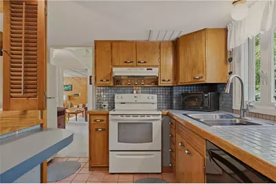 4 Saxony Avenue, Tiverton, RI 02878 - Photo 14