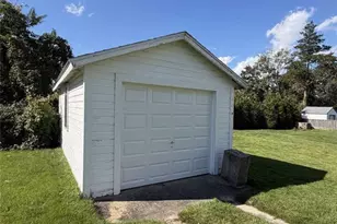 39 Chester Ave, Westerly, RI 02891 - Photo 16