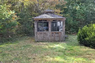 4615 S County Trail, Charlestown, RI 02813 - Photo 8