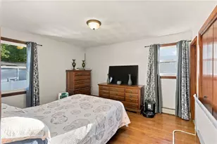 17 Brook St, West Warwick, RI 02893 - Photo 18