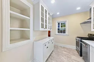 20 Nisbet St, Providence, RI 02906 - Photo 16
