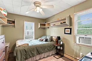 41 Mt Hope Ave, Bristol, RI 02809 - Photo 12
