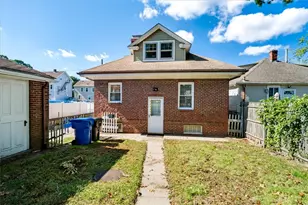 58 Halleck Ave, East Providence, RI 02915 - Photo 6