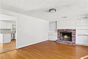 11 Beauregard Ave, Lincoln, RI 02865 - Photo 8