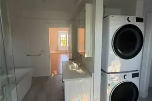 420 Angell St, Providence, RI 02906 - Photo 16