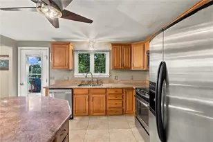 5 Lucille Dr, Smithfield, RI 02828 - Photo 12