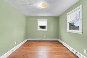 54 Royland Rd, Warwick, RI 02889 - Photo 8