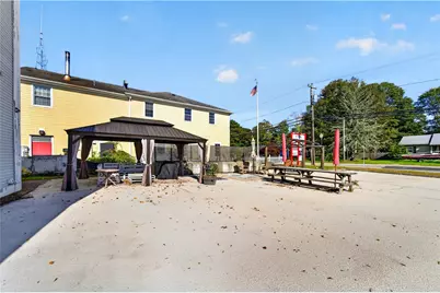 211 Main Street, Hopkinton, RI 02804 - Photo 10