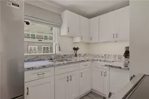 629 Thames St, Newport, RI 02840 - Photo 6