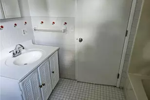 55 Lexington Ave, North Providence, RI 02904 - Photo 18