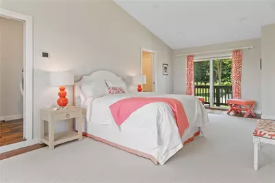 556 Shore Road, Jamestown, RI 02835 - Photo 10