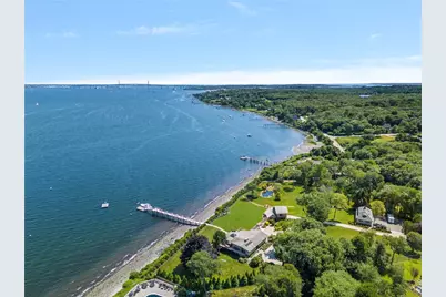 556 Shore Road, Jamestown, RI 02835 - Photo 2