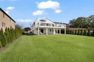 76 Warren Ave, Middletown, RI 02842 - Photo 4