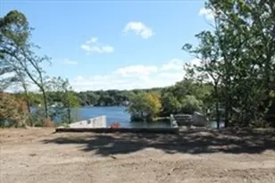 133 Lakeshore Dr, Blackstone, MA 01504 - Photo 1