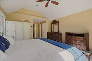 69 Carriage Dr, Portsmouth, RI 02871 - Photo 28