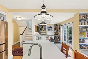 366 Morris Ave, Providence, RI 02906 - Photo 28