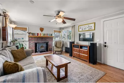 384 Vine Street, Pawtucket, RI 02861 - Photo 6