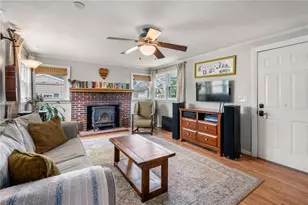 384 Vine St, Pawtucket, RI 02861 - Photo 6