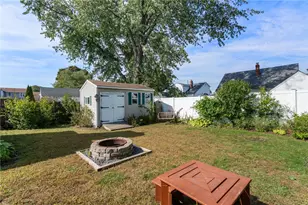 384 Vine St, Pawtucket, RI 02861 - Photo 24