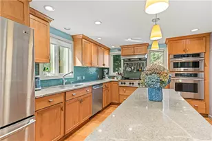 48 Hillcrest Rd, South Kingstown, RI 02879 - Photo 20