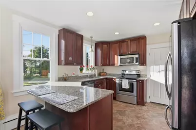 484 Oliphant Lane, Middletown, RI 02842 - Photo 20