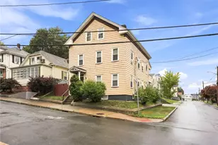 884 River Ave, Providence, RI 02908 - Photo 1