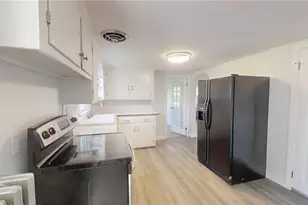 425 Hope Rd, Cranston, RI 02921 - Photo 12