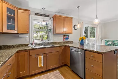 53 Vine Street, East Greenwich, RI 02818 - Photo 6