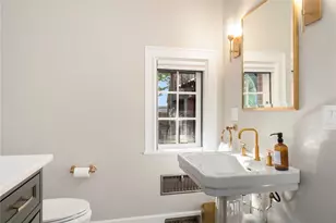 330 Freeman Pkwy, Providence, RI 02906 - Photo 26
