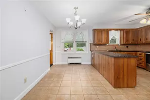 12 Bowen St, Johnston, RI 02919 - Photo 18