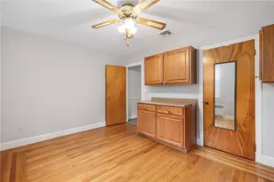 12 Bowen St, Johnston, RI 02919 - Photo 24