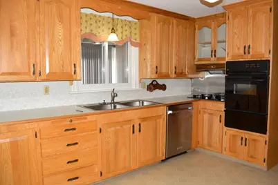 103 Greenwich Avenue, East Providence, RI 02914 - Photo 12