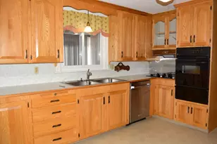 103 Greenwich Ave, East Providence, RI 02914 - Photo 12