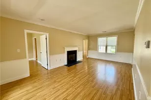 70 Turner St, Warwick, RI 02886 - Photo 8